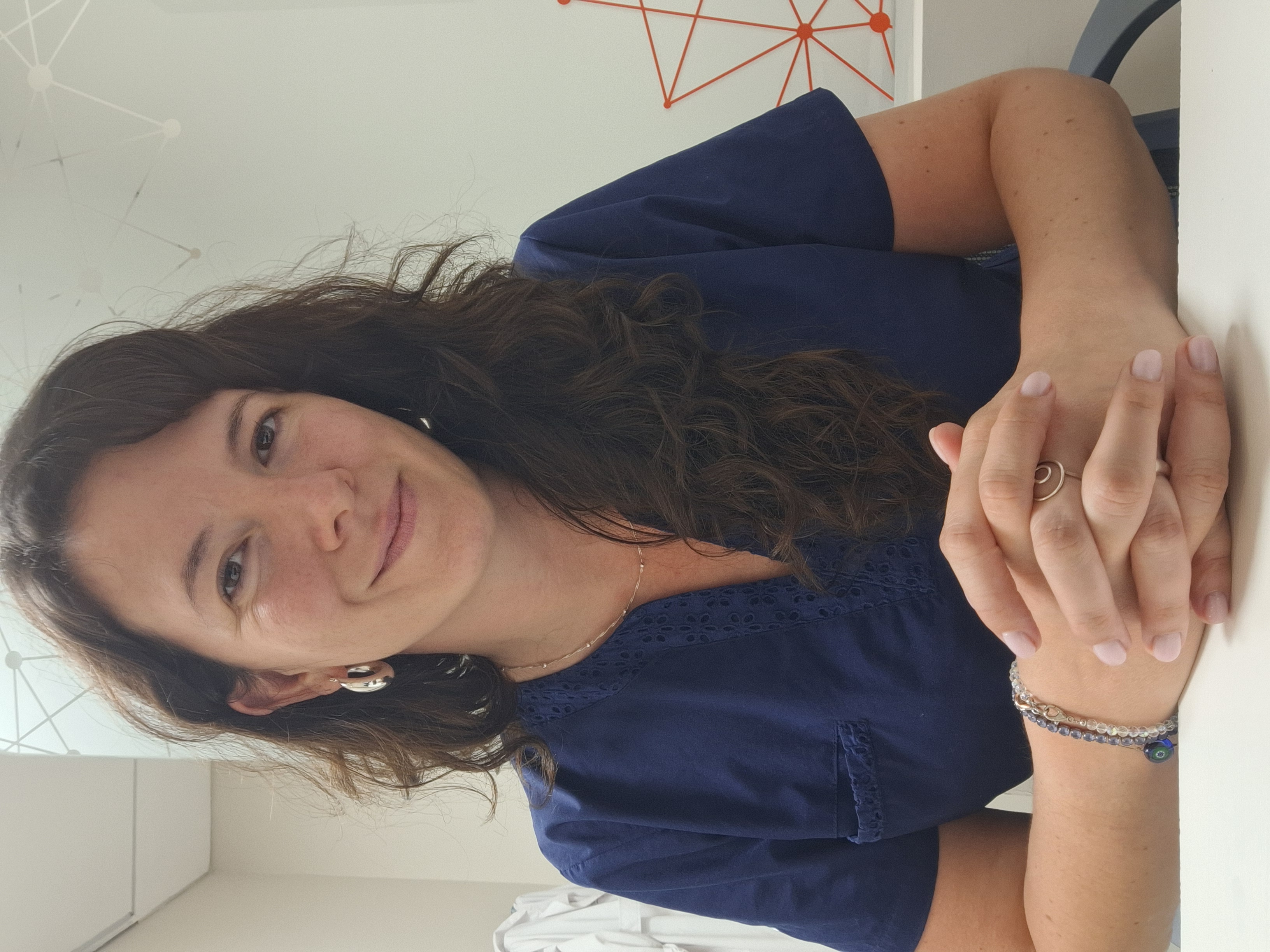 Dra. Marelli Ana Paula