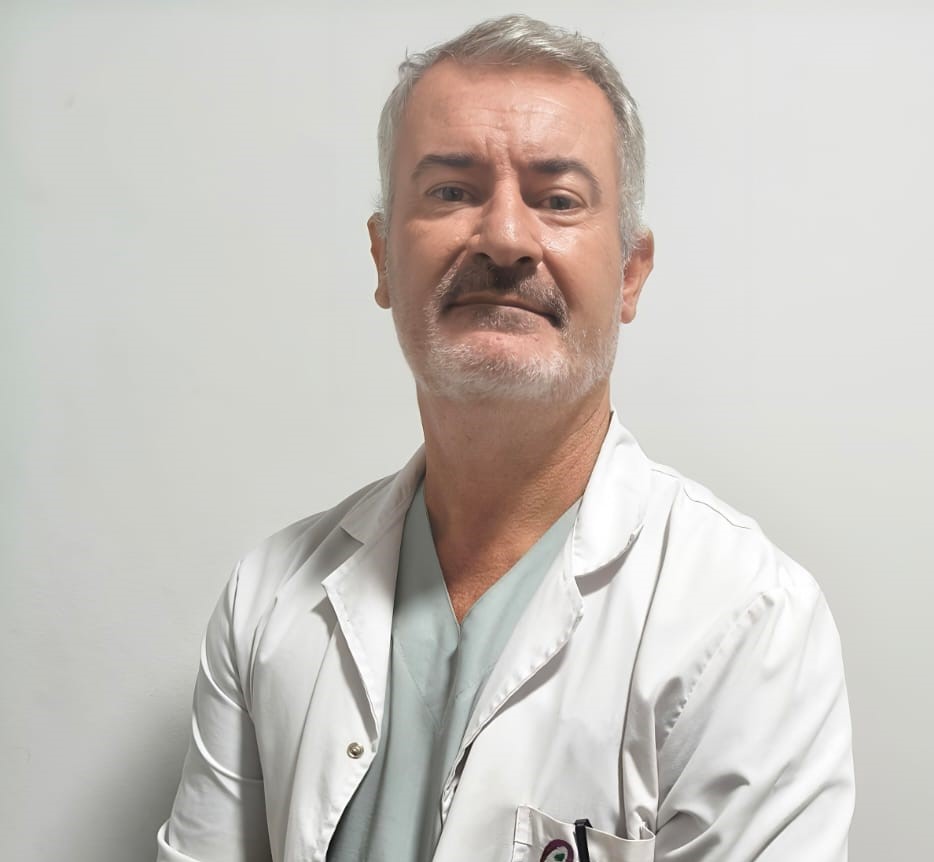 Dr. Botta Martin
