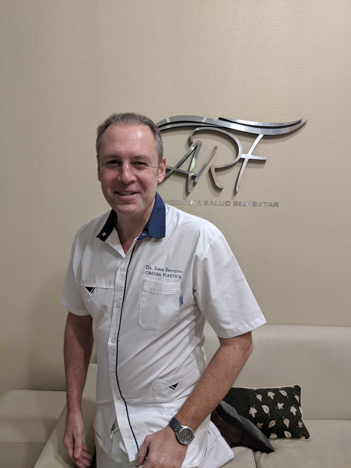 Dr. Senyszyn Jorge