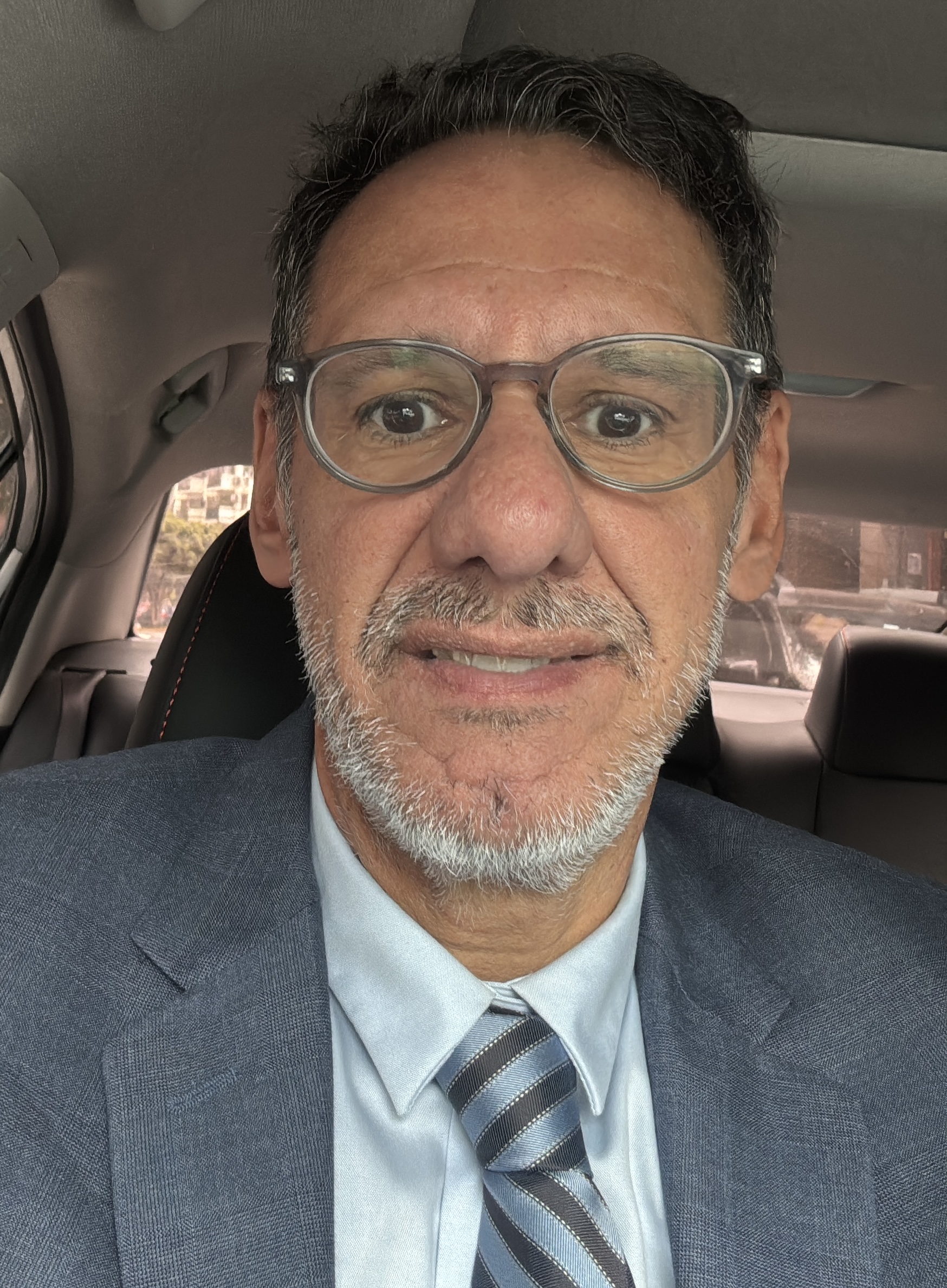 Dr. Araujo Zemborain Carlos